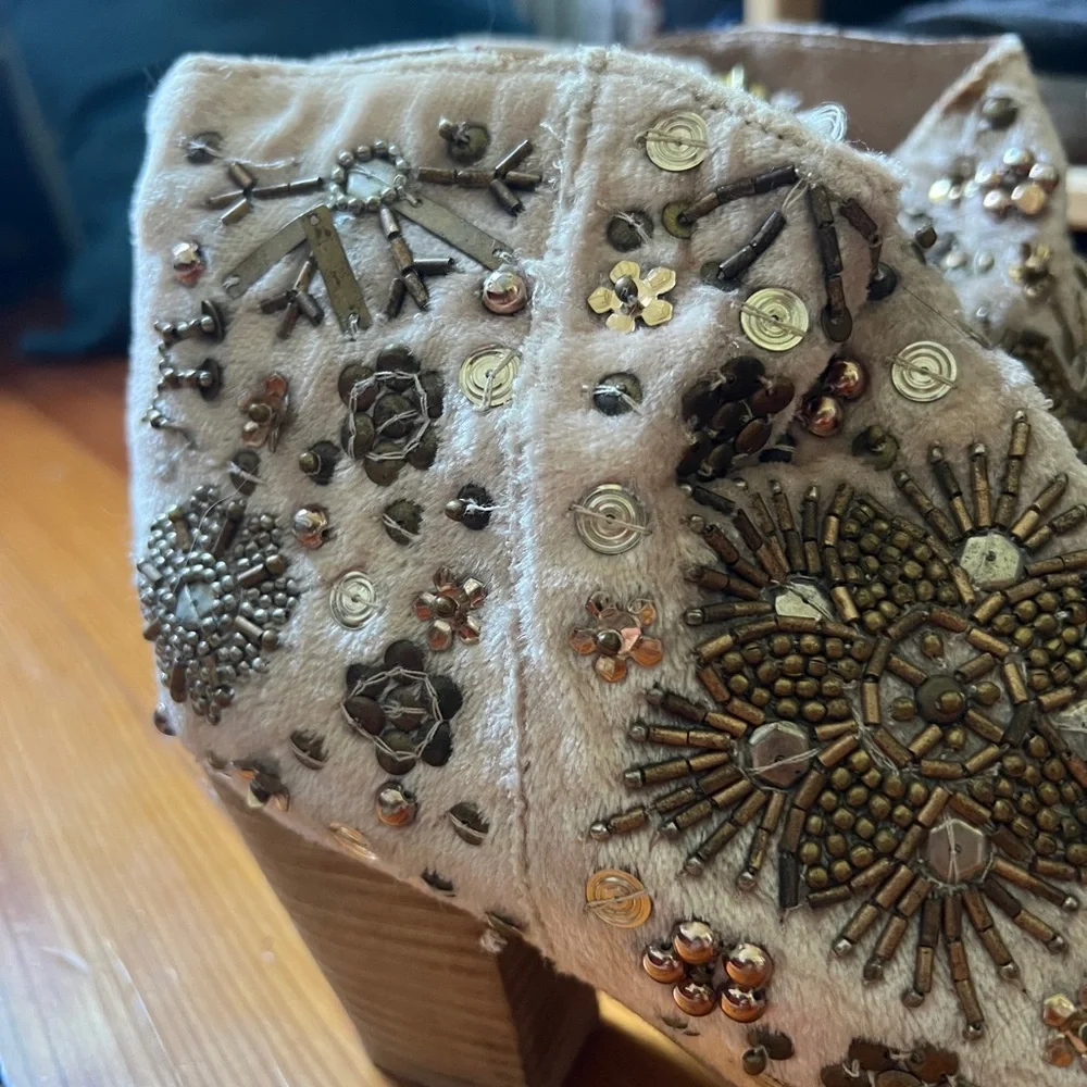 RARE Free People Night Out Ankle Bootie in Champagne - Picture 5 of 10